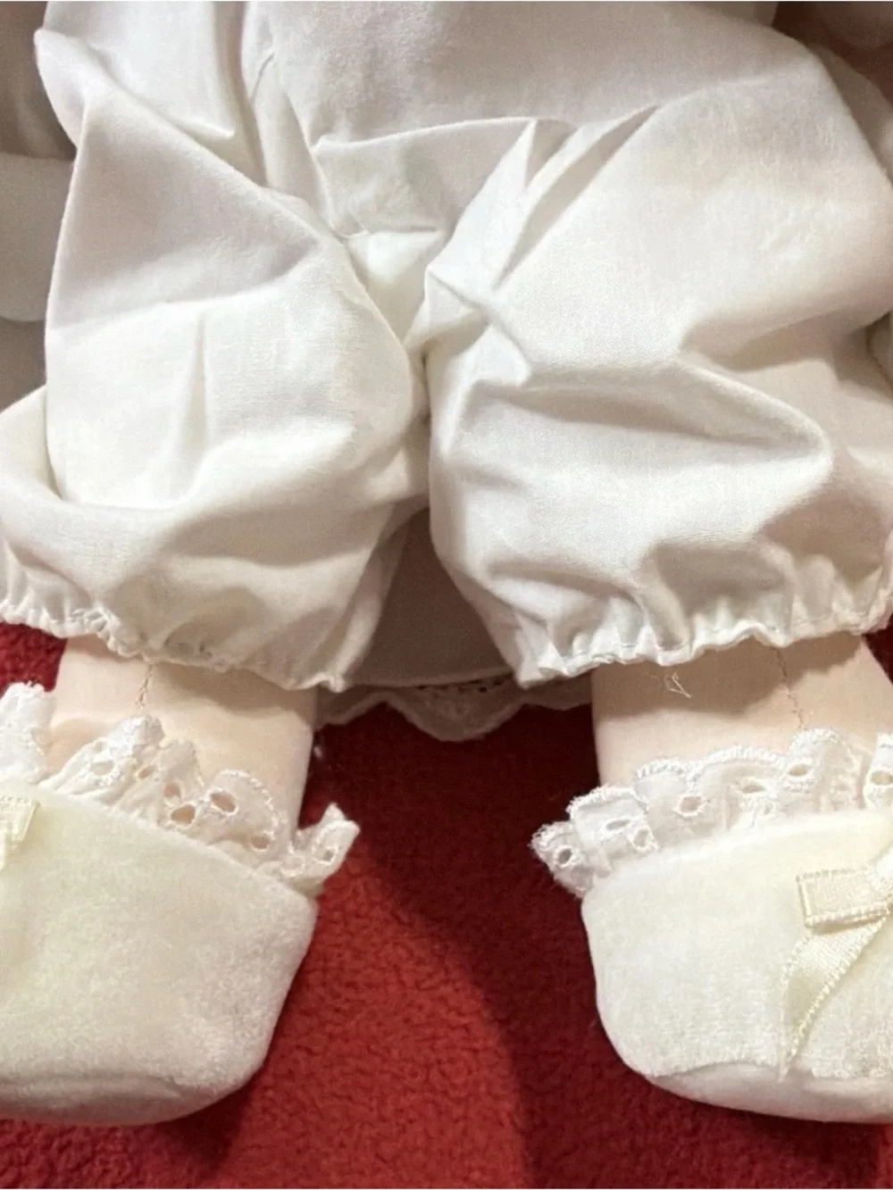 Precious moments Katie Clyne baby doll like new🌷